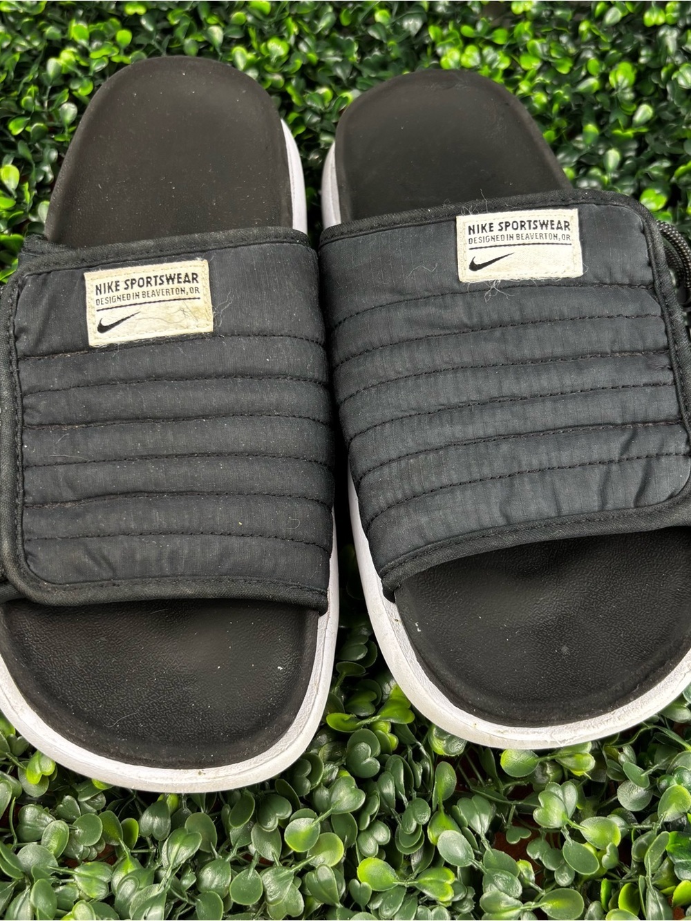 NIKE ASUNA SLIDES ADJUSTABLE STRAP SIZE 9 woman